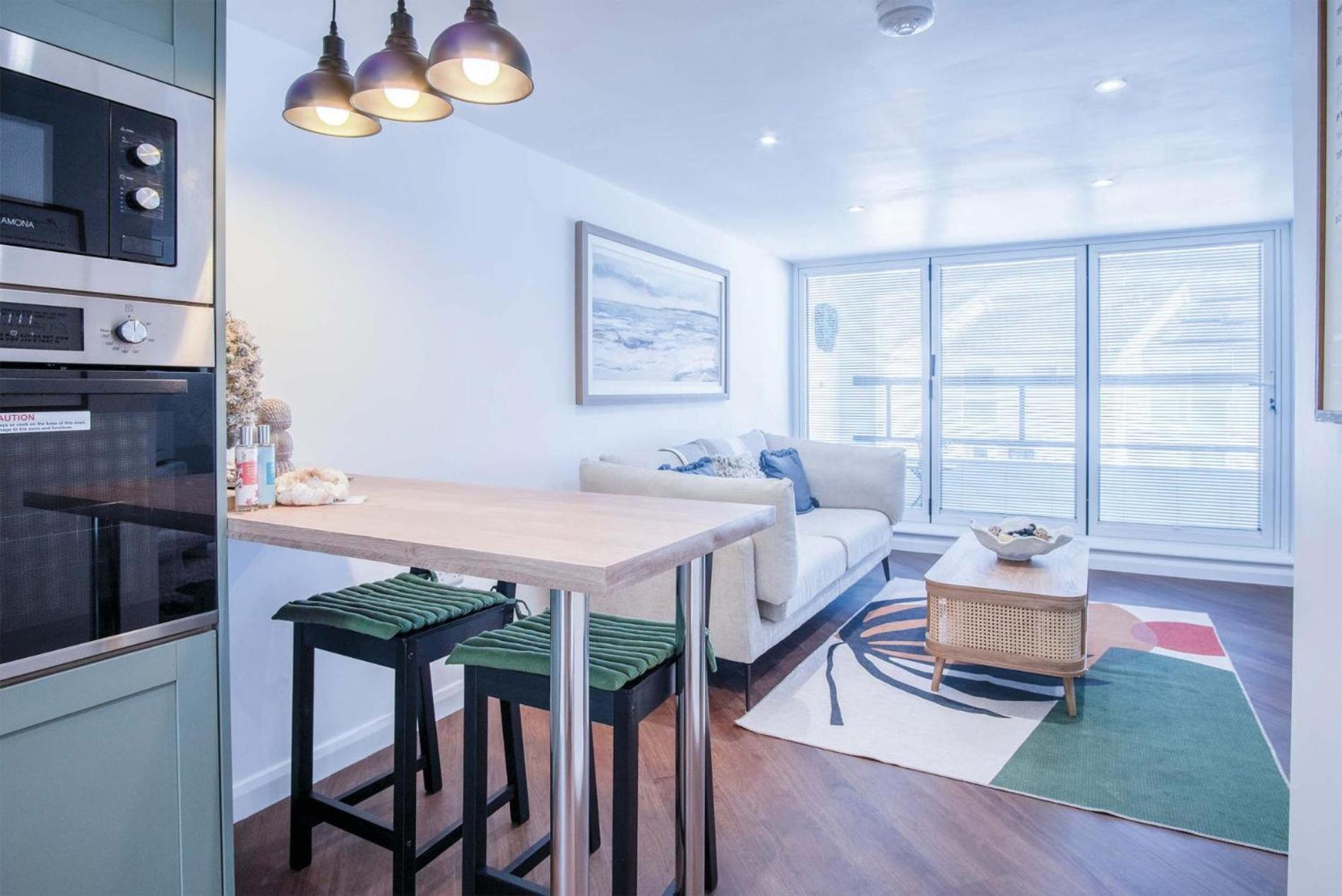 25 Captains Walk - 1 Bedroom Apartment - 손더스풋 외부 사진